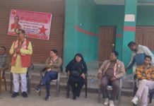 नेकपाका उम्मेदवार भट्टराई घरदैलोमा, परिवर्तनको आशा भट्टराईसंग मात्र रहेको स्थानीयको भनाई